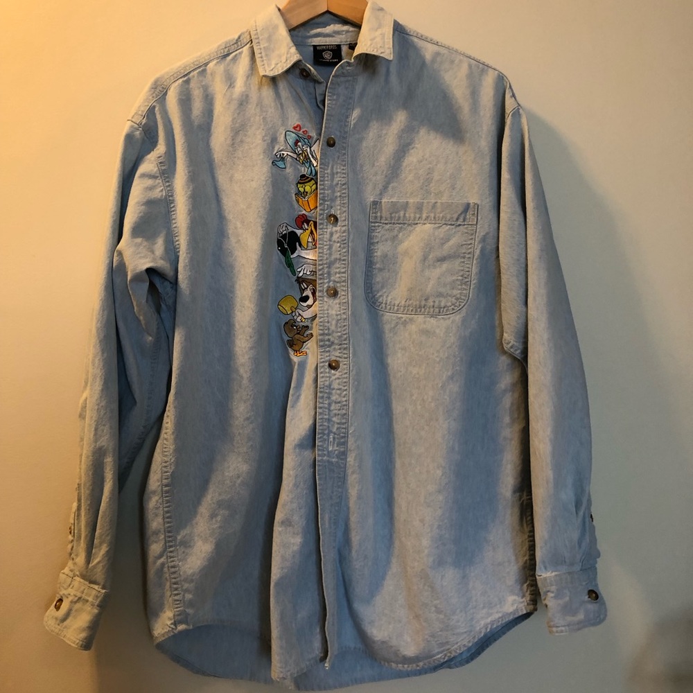 Warner bros looney tunes button up